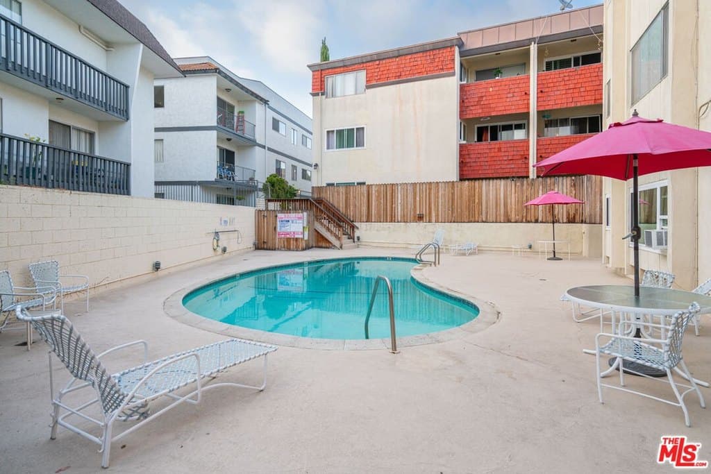 5651 Sumner Way Unit 206, Culver City