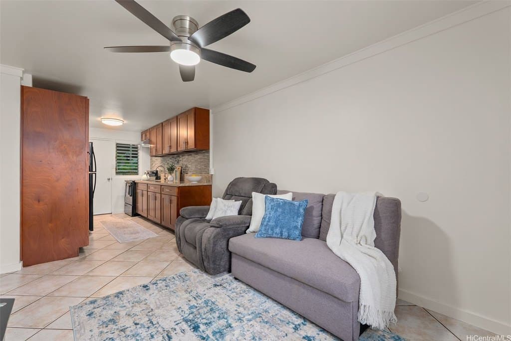 725 Kihapai Pl Apt A2, Kailua