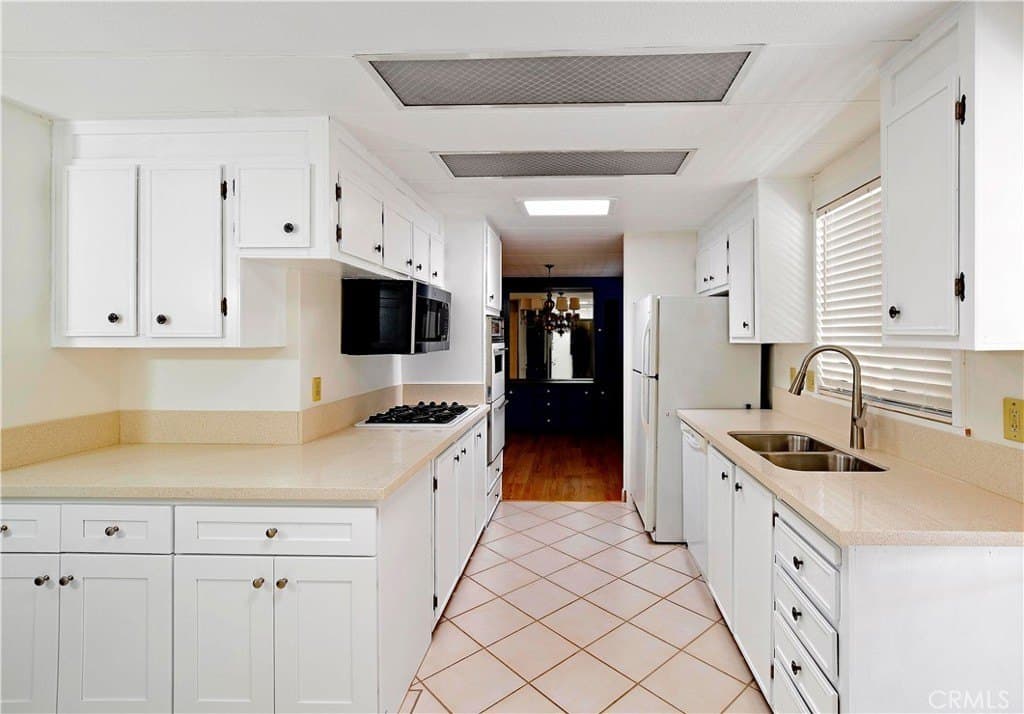 5200 Irvine Blvd Spc 254, Irvine