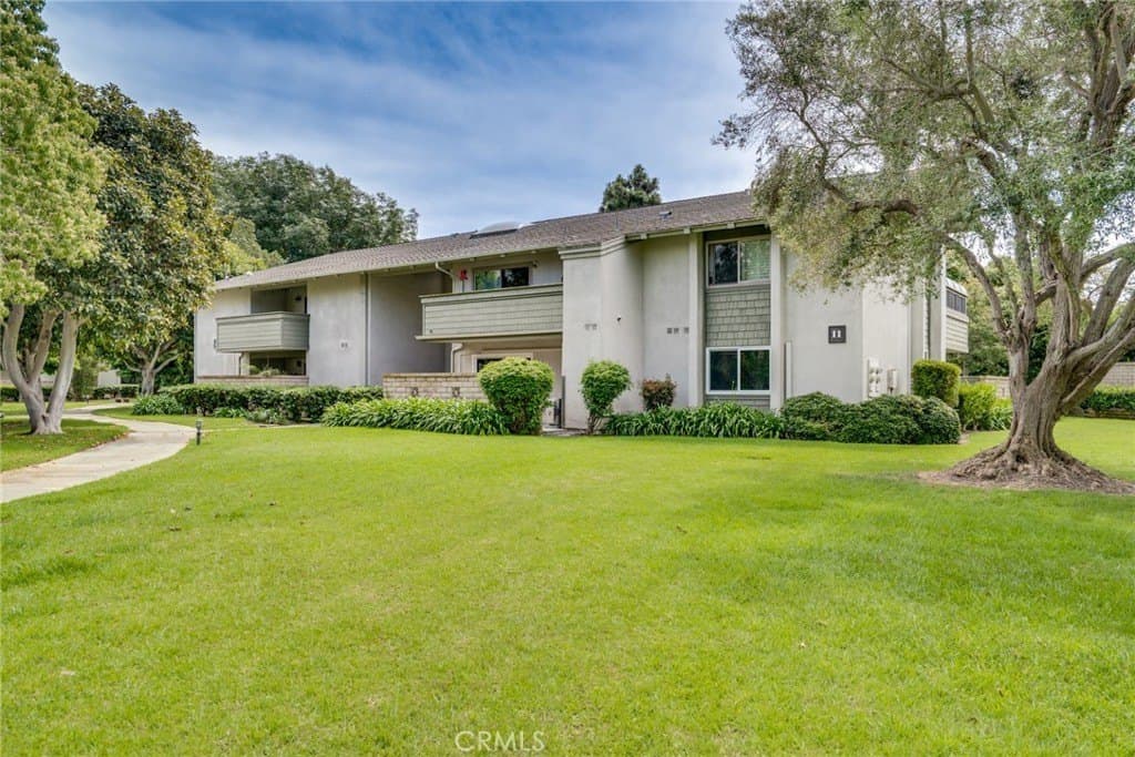 8777 Coral Springs Ct, Huntington Beach