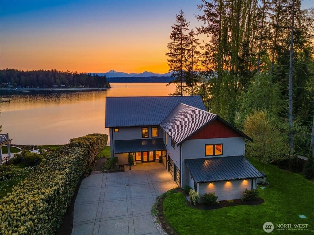 6783 NE Bergman Rd, Bainbridge Island