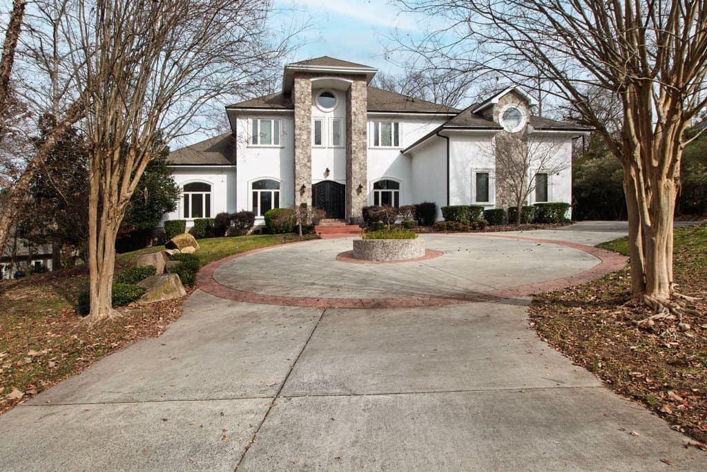 40002 Worth, Chapel Hill