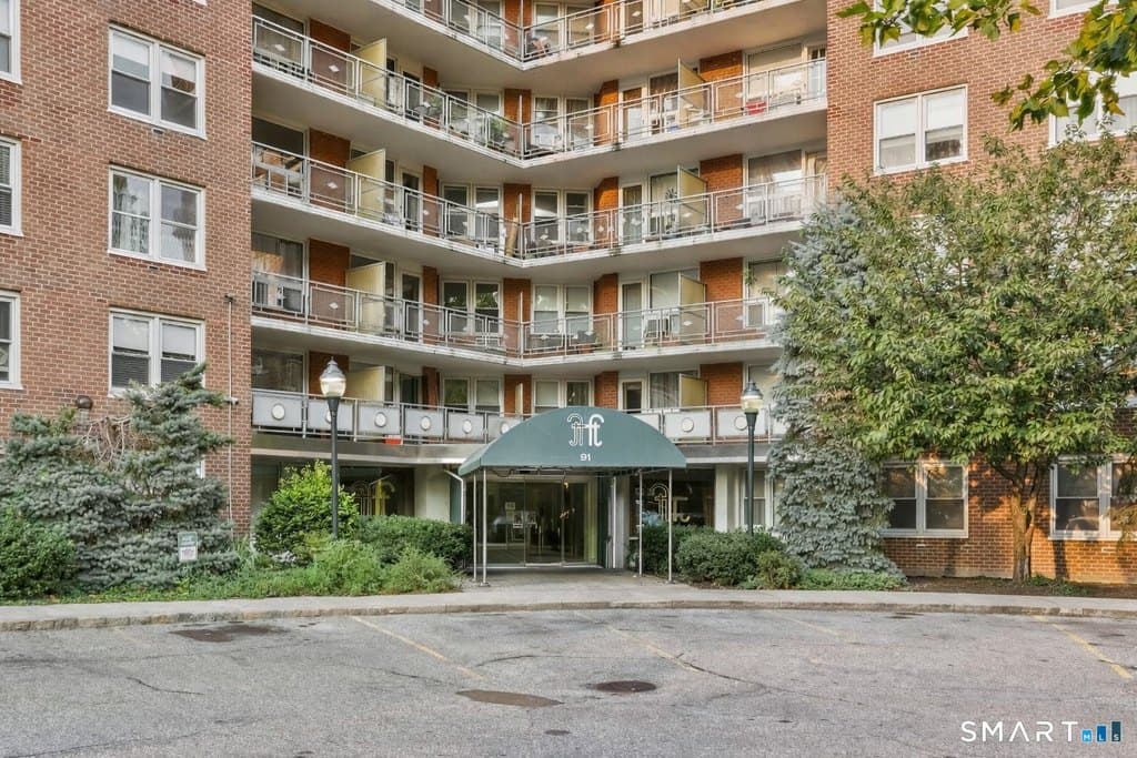 91 Strawberry Hill Ave Apt 639, Stamford