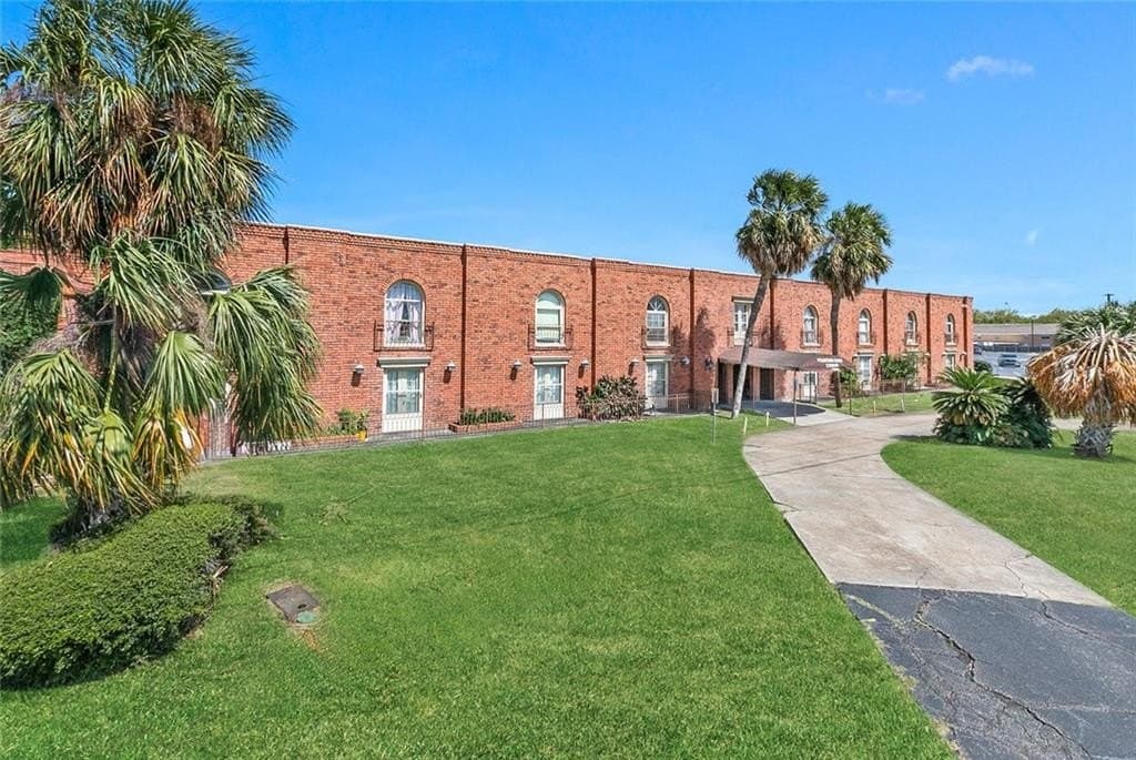 6901 Veterans Blvd Unit 27, Metairie