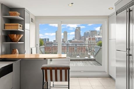 357 Commercial St Apt 720