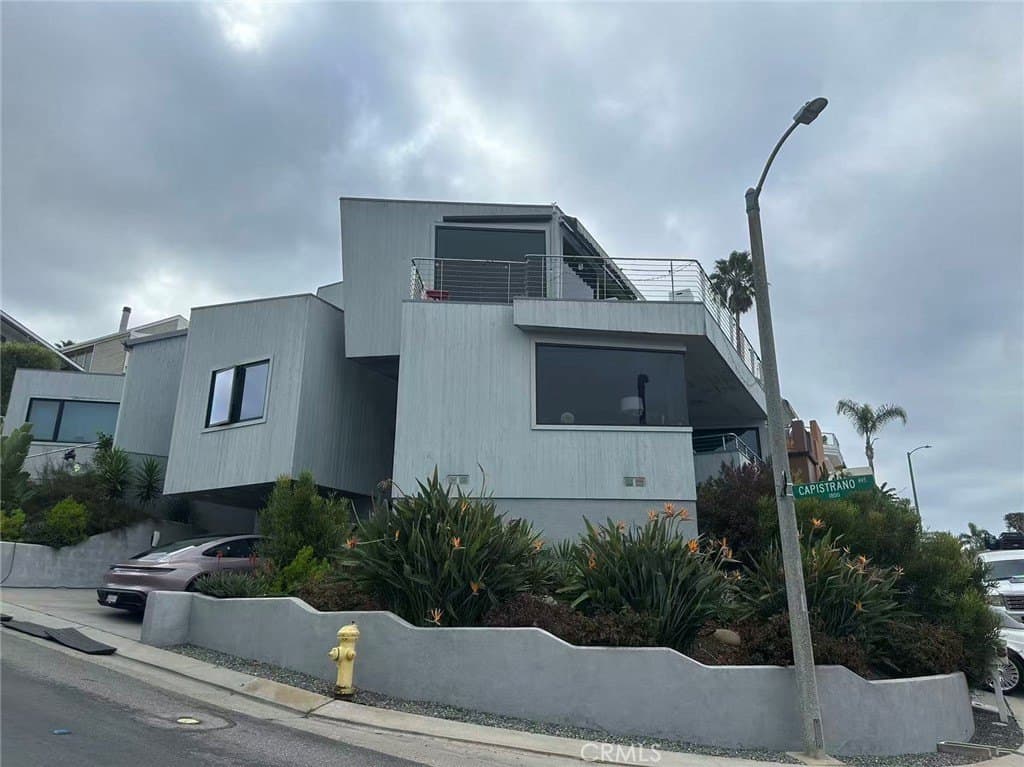 988 Acapulco St, Laguna Beach