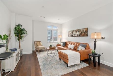 1501 Commonwealth Ave Unit 304