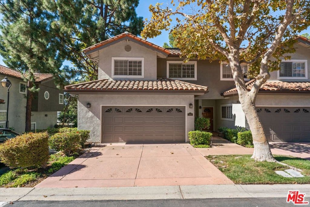 3091 E Hillcrest Dr, Westlake Village