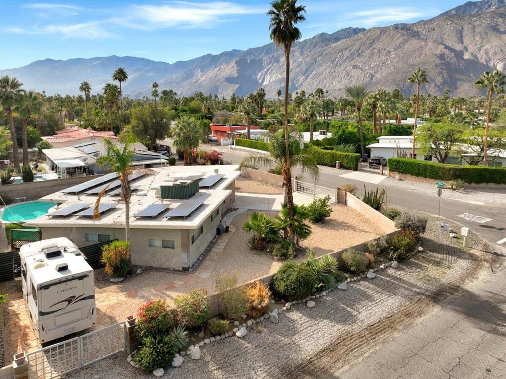 1617 E Paseo El Mirador, Palm Springs