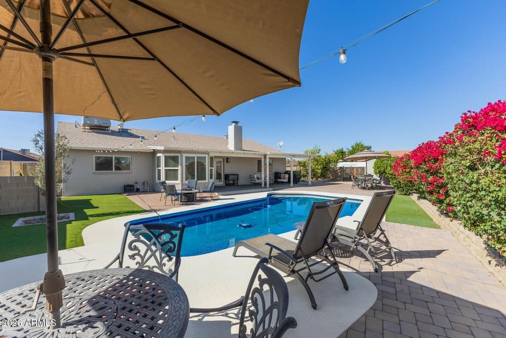 927 W Carmen St, Tempe