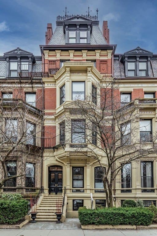 64 Commonwealth Ave Apt 1