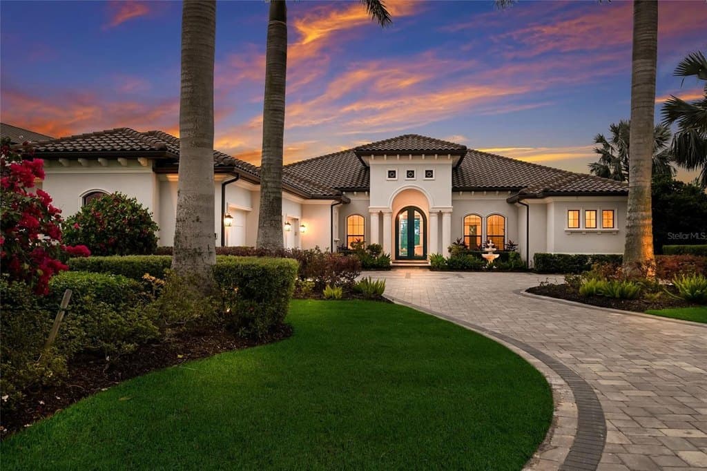 8411 Broadstone Ct, Bradenton