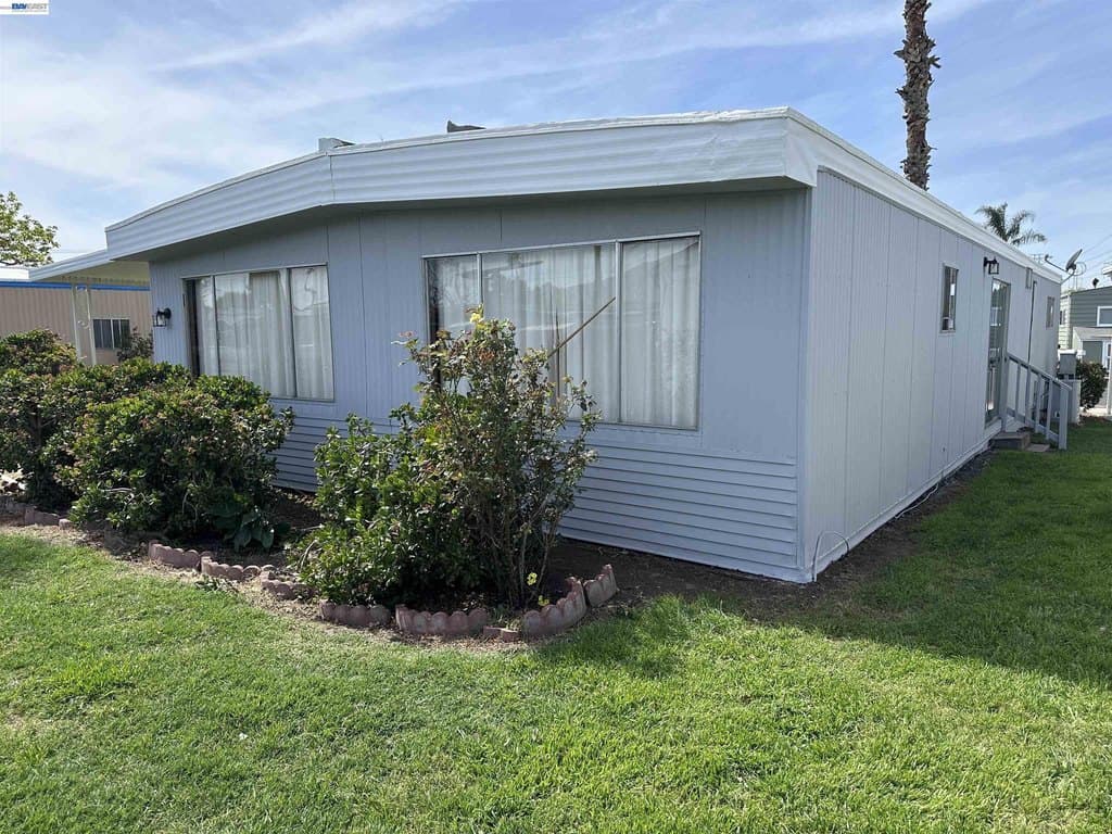 257 Manitoba Grn, Fremont