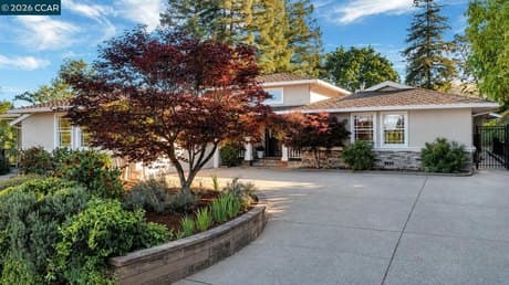 3196 Lucas Cir