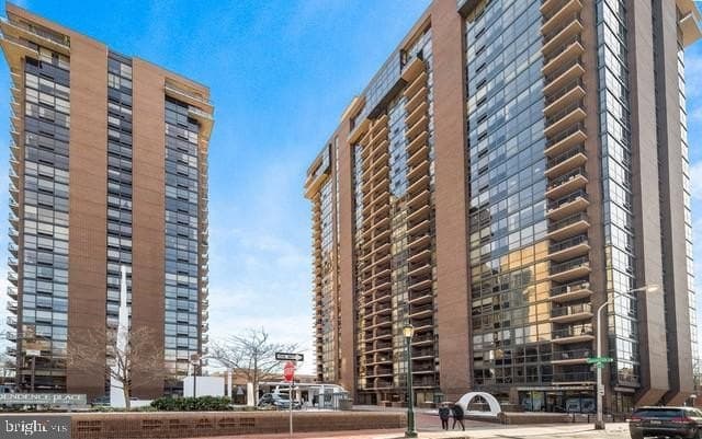 241 S 6th St Unit 408F, Philadelphia