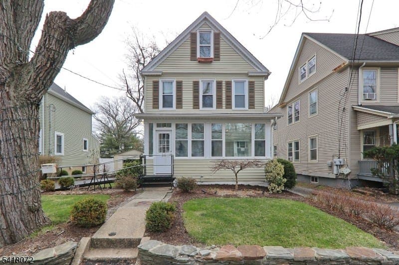 28 Glenside Ave, Summit