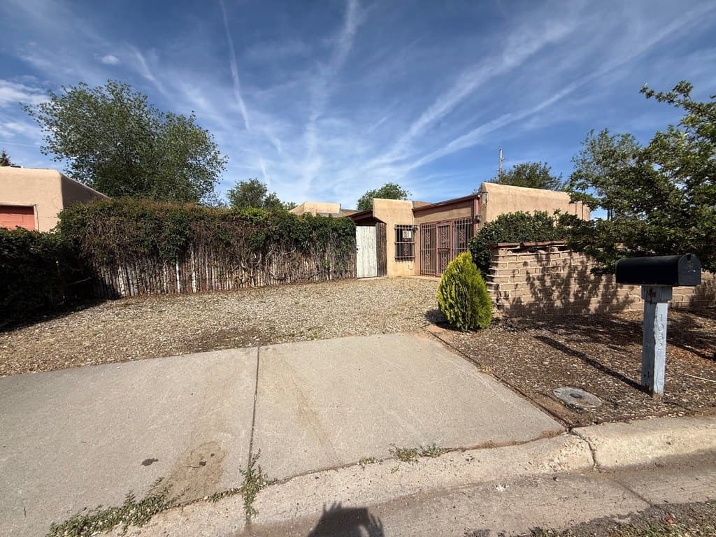 1032 Camino De Chelly, Santa Fe