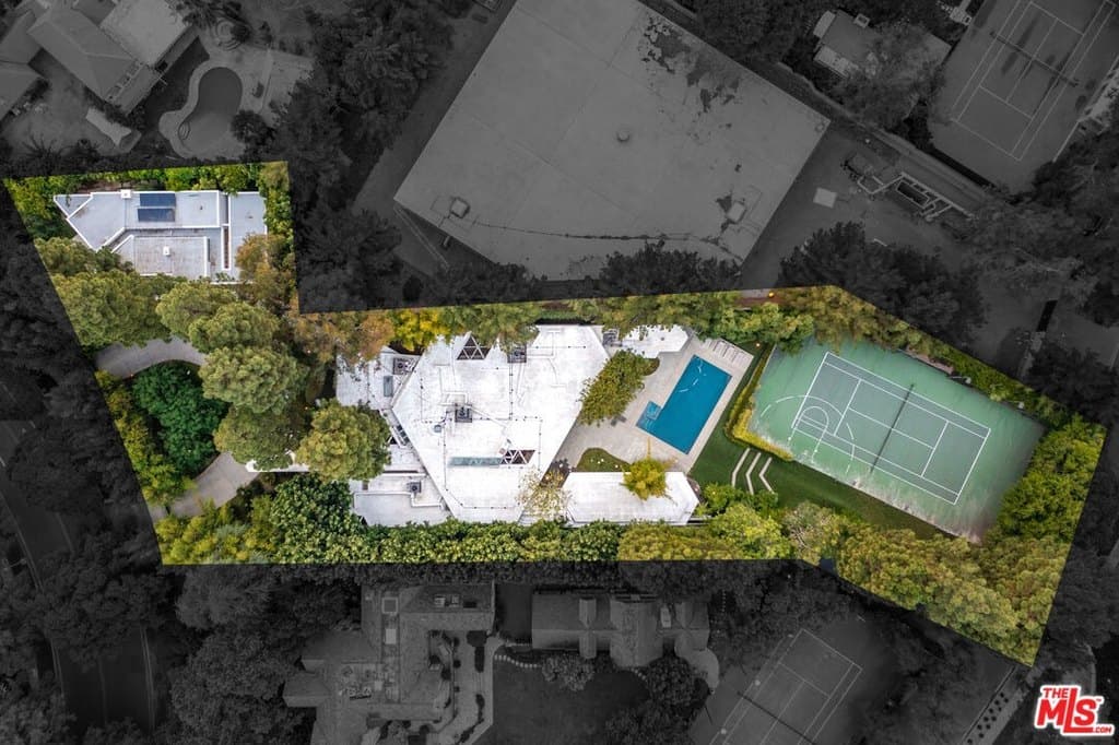 1010 N Rexford Dr, Beverly Hills