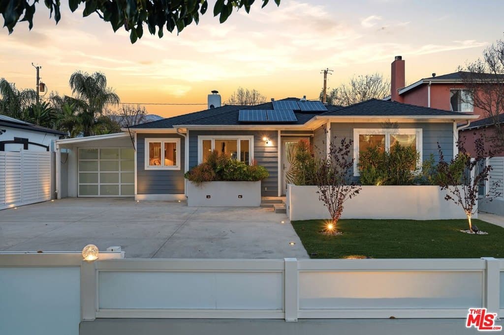 416 N Reese Pl, Burbank