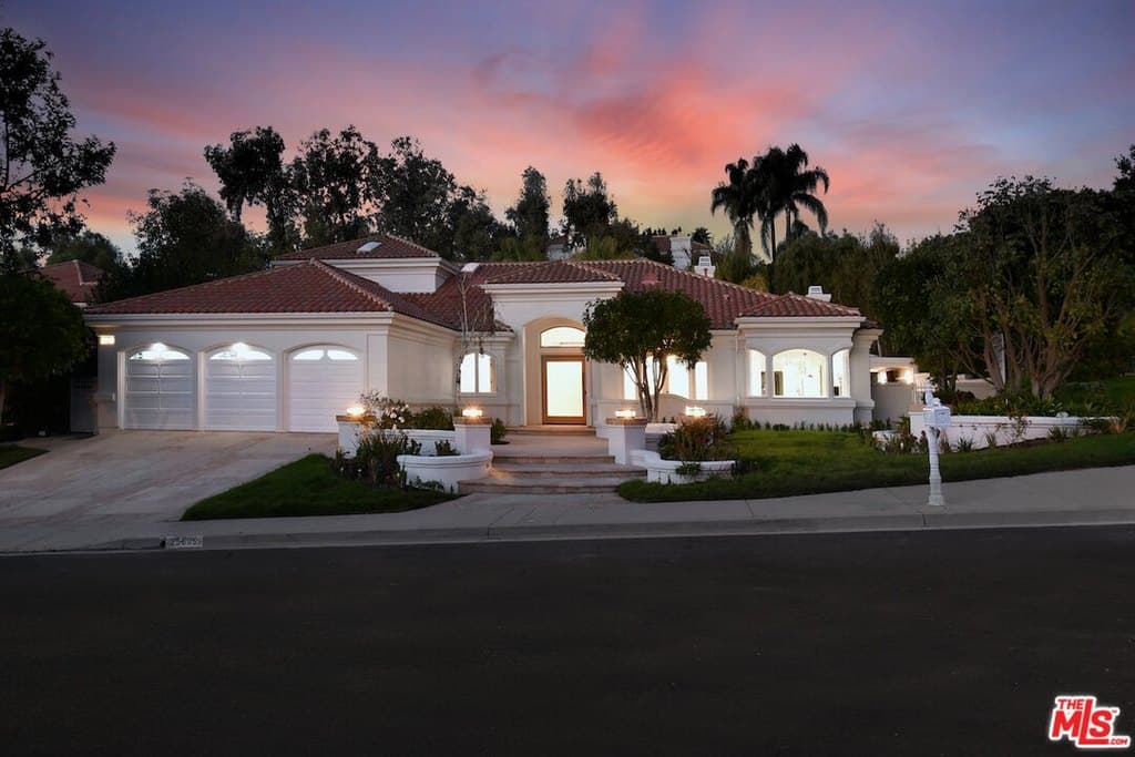 25605 Melbourne Ct