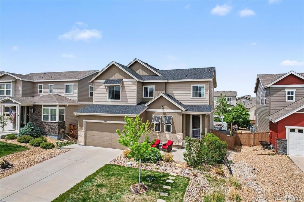 3787 Ghost Dance Dr