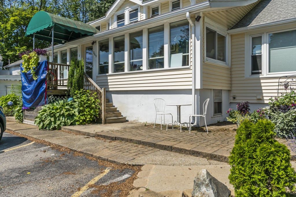 369 Main St Apt 2, Ogunquit