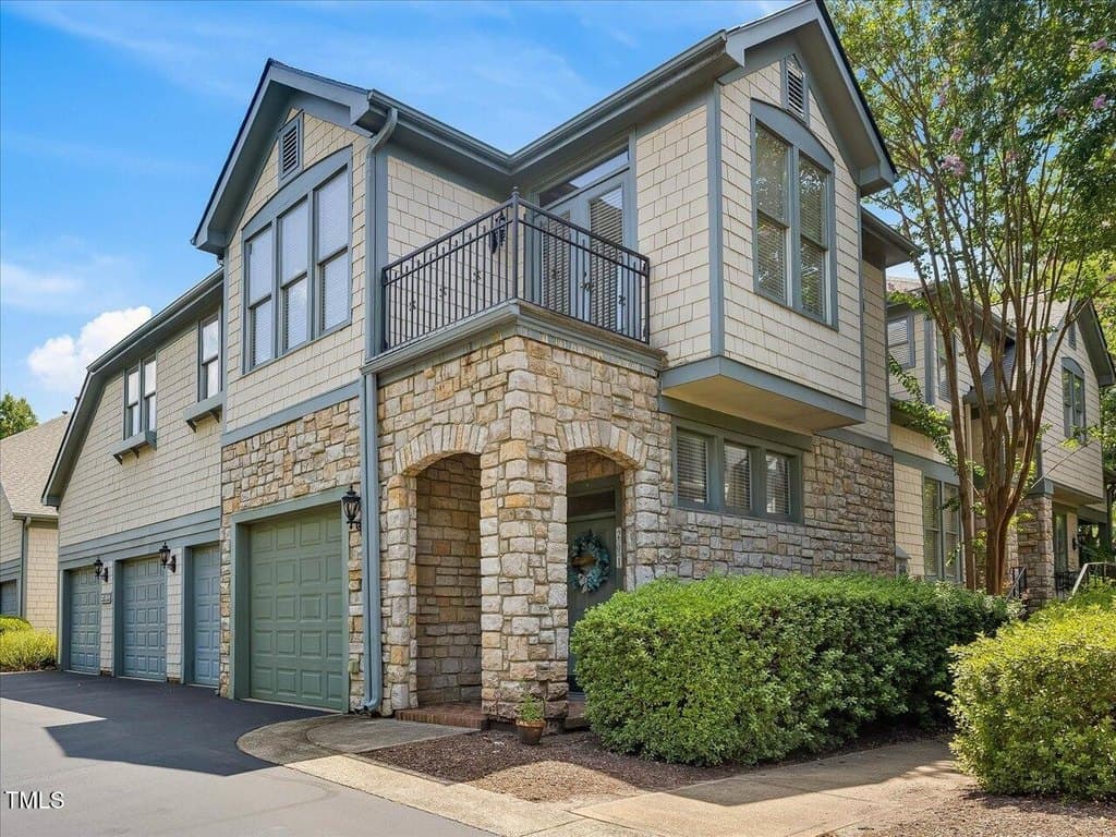 201 Presque Isle Ln, Chapel Hill