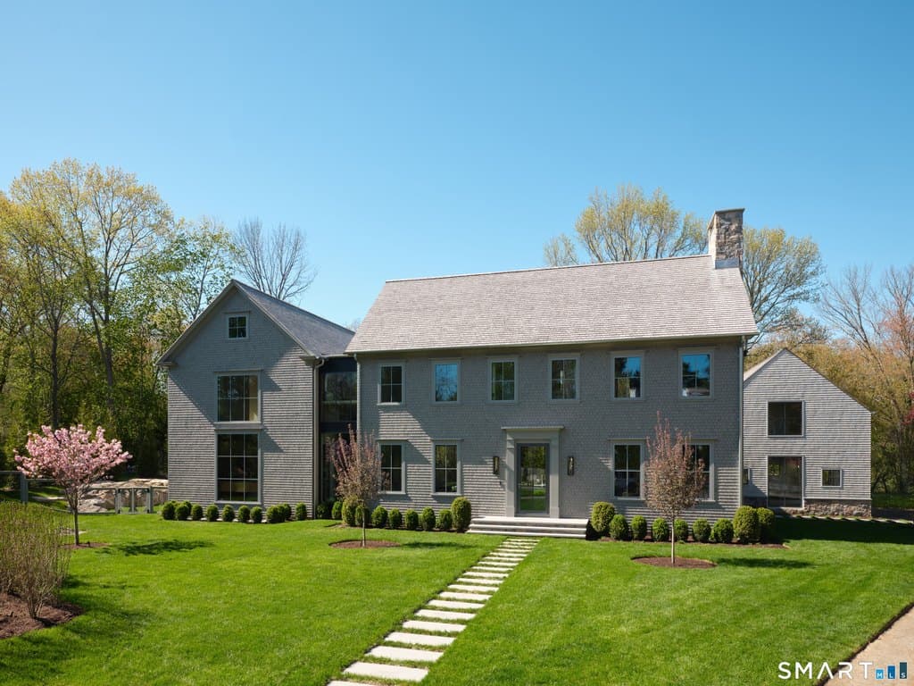 45 Old Farm Rd, Darien