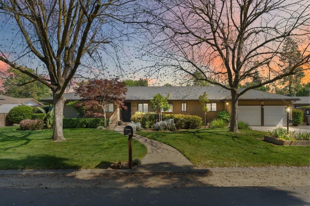 4934 N Del Mar Ave, Fresno