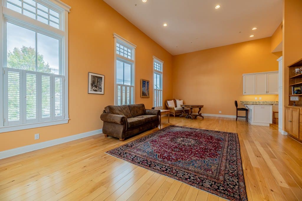 4928 Main St Unit 2, Manchester