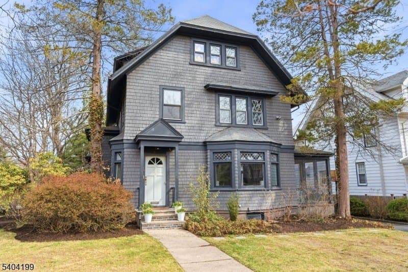 44 Norman Rd, Montclair