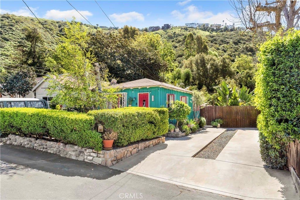 327 Canyon Acres Dr, Laguna Beach