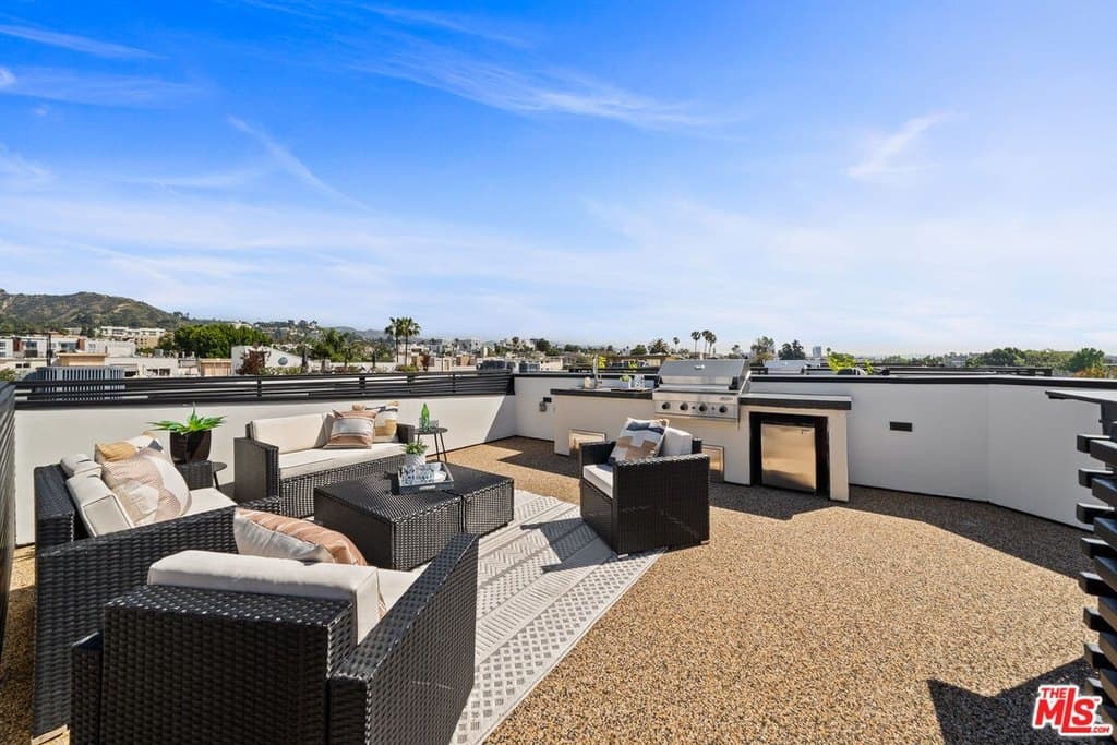 1327 N Fuller Ave Unit 7309, Los Angeles