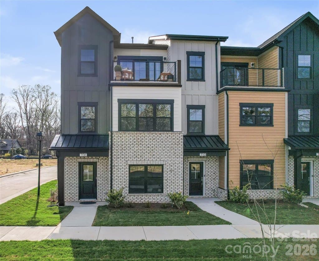 512 Mystic Park Aly Unit 2, Huntersville