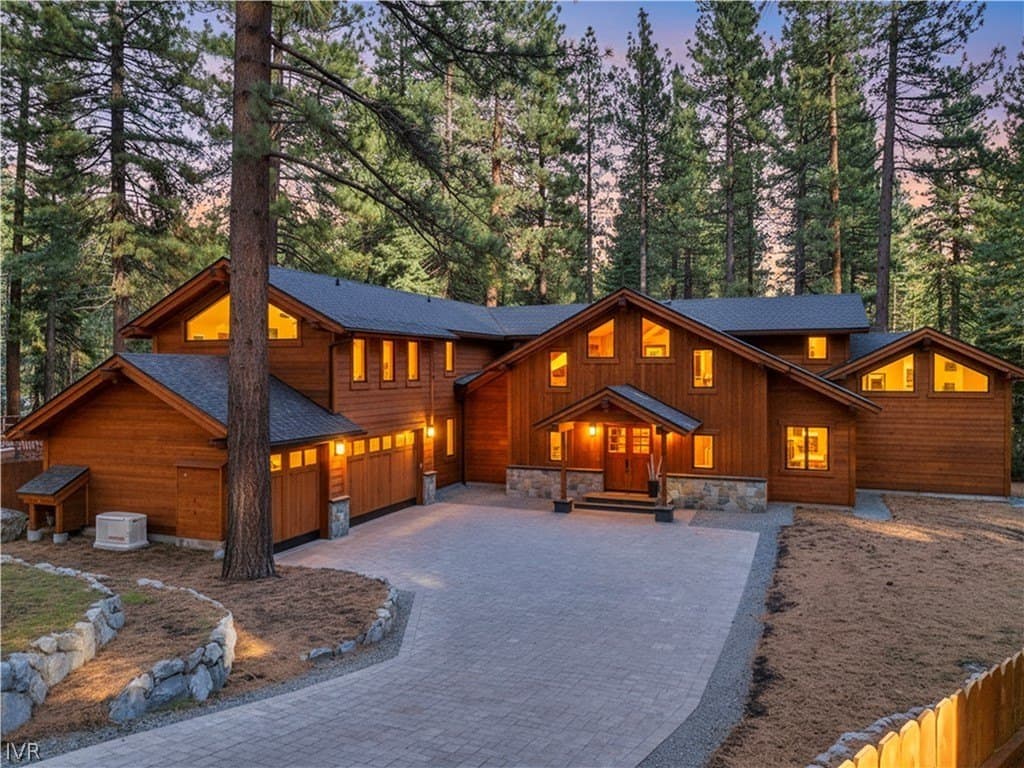 887 S Dyer Cir, Incline Village