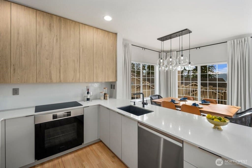 18638 NE 55th Way Unit LL1863, Redmond