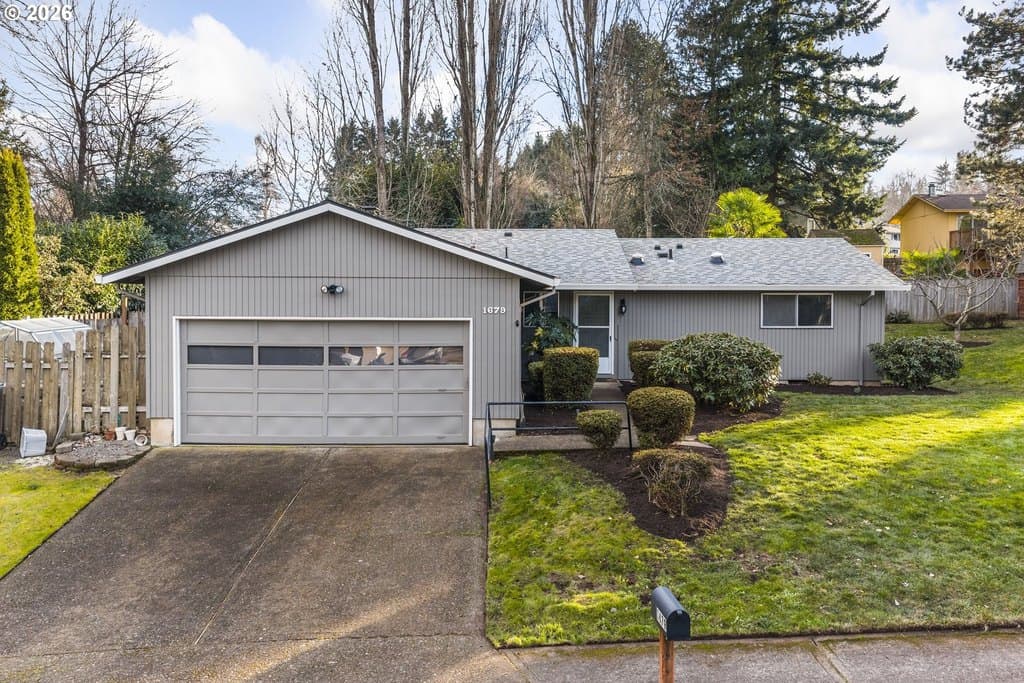 1679 Timothy Ln, West Linn