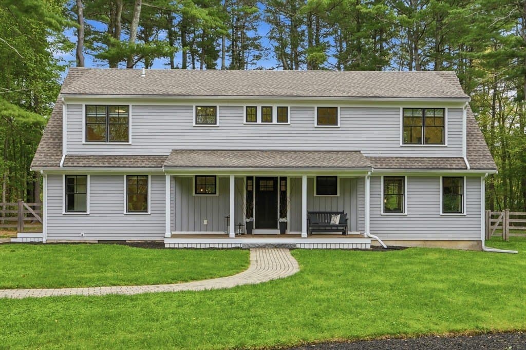 136 Holden Wood Rd, Concord