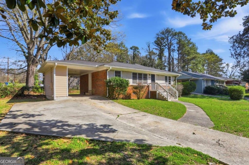 256 Silver Springs Cir SW