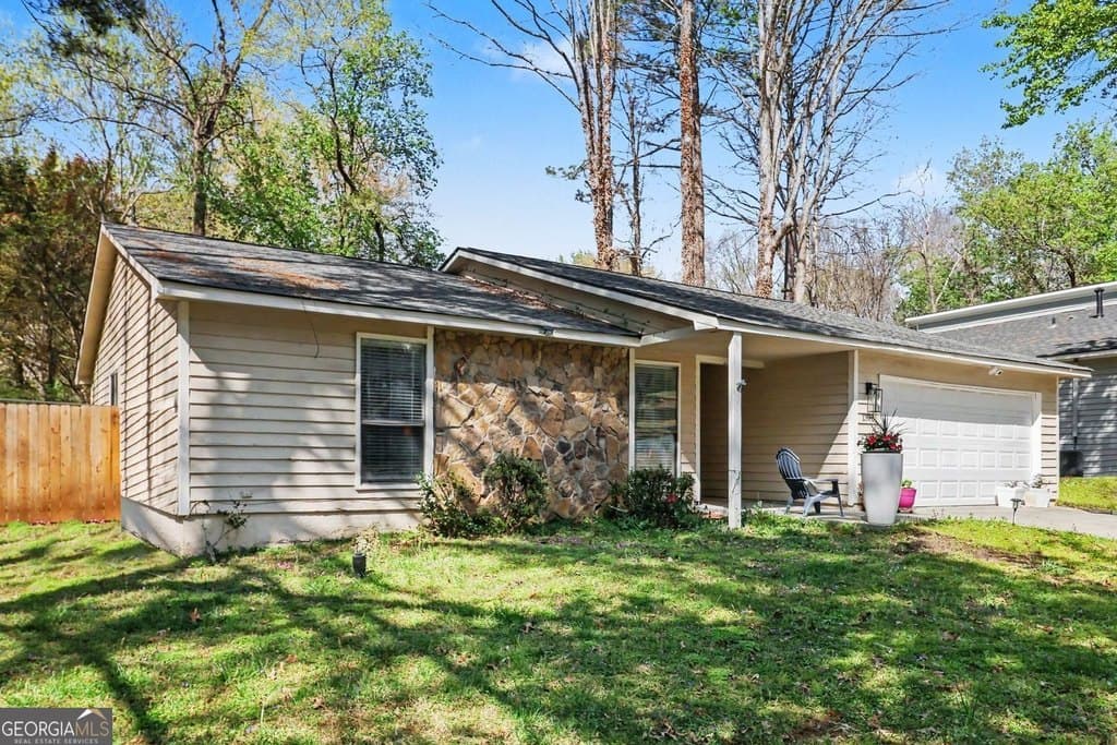 1370 Terramont Dr, Roswell