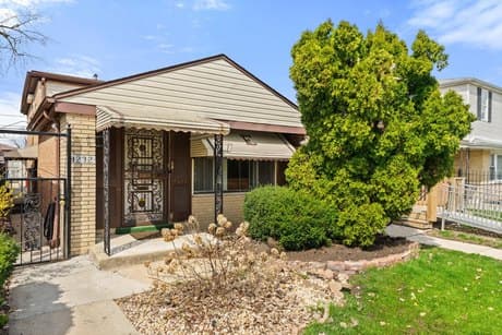 9232 S Eggleston Ave