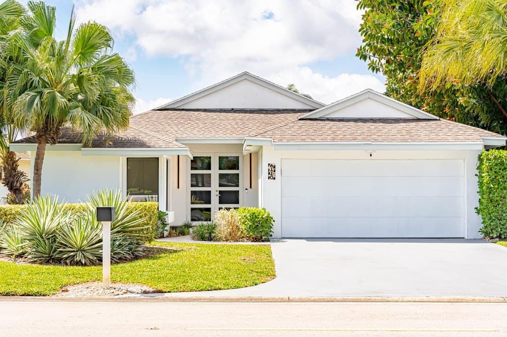 6120 Brandon St, West Palm Beach