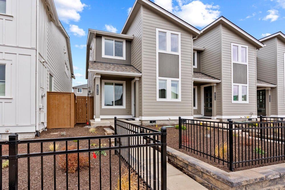 20730 SE Scout Pl, Bend