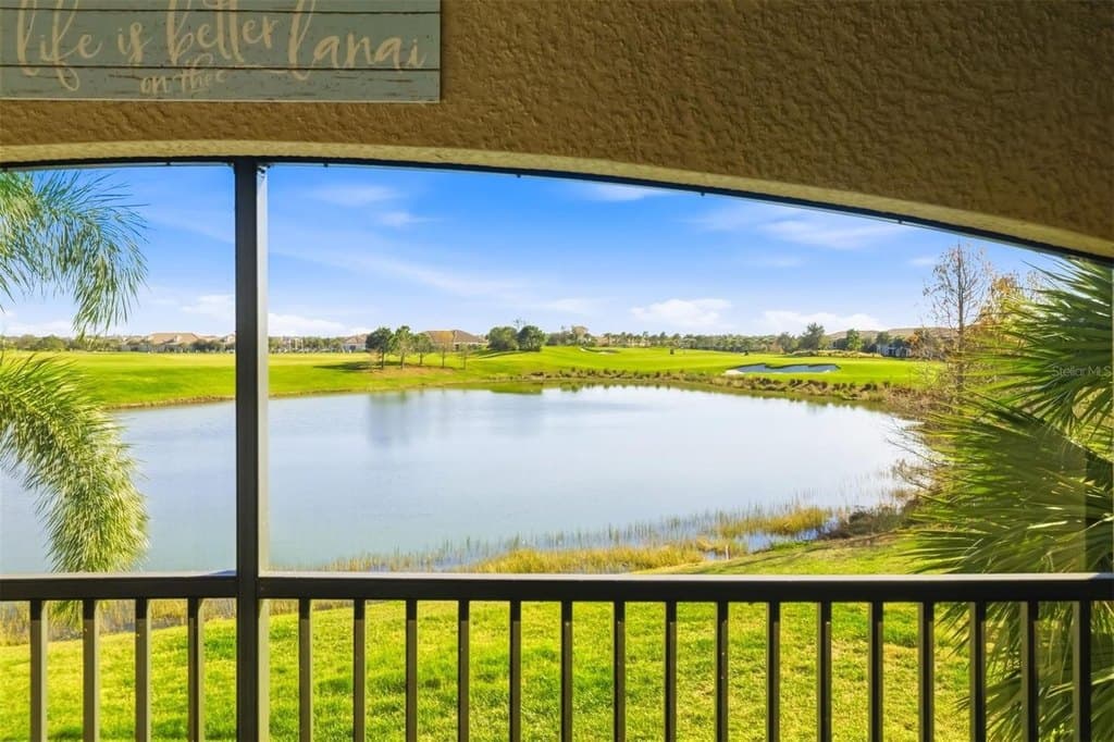 5604 Palmer Cir Unit 206, Lakewood Ranch