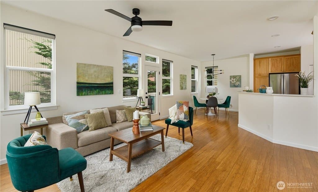 346 Wyatt Way NE Unit 10, Bainbridge Island