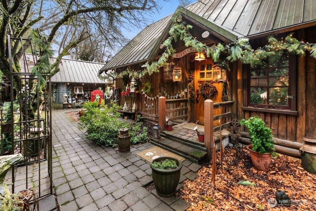 25629 NE Redmond Fall City Rd, Redmond