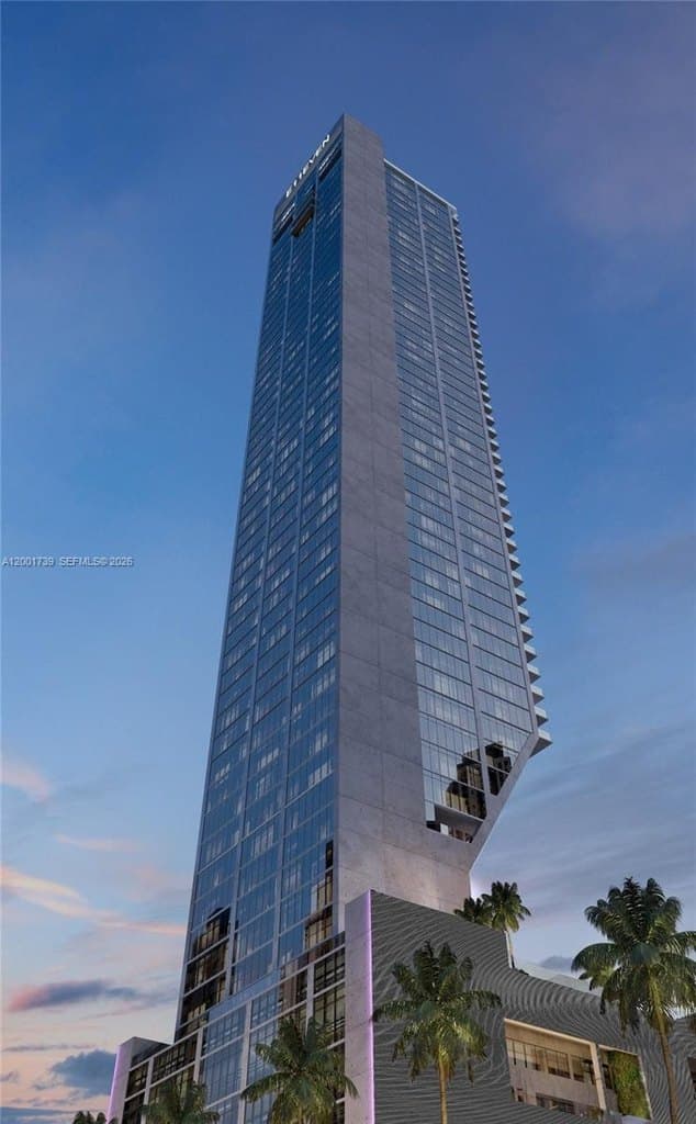 20 NE 11th St Apt 2809