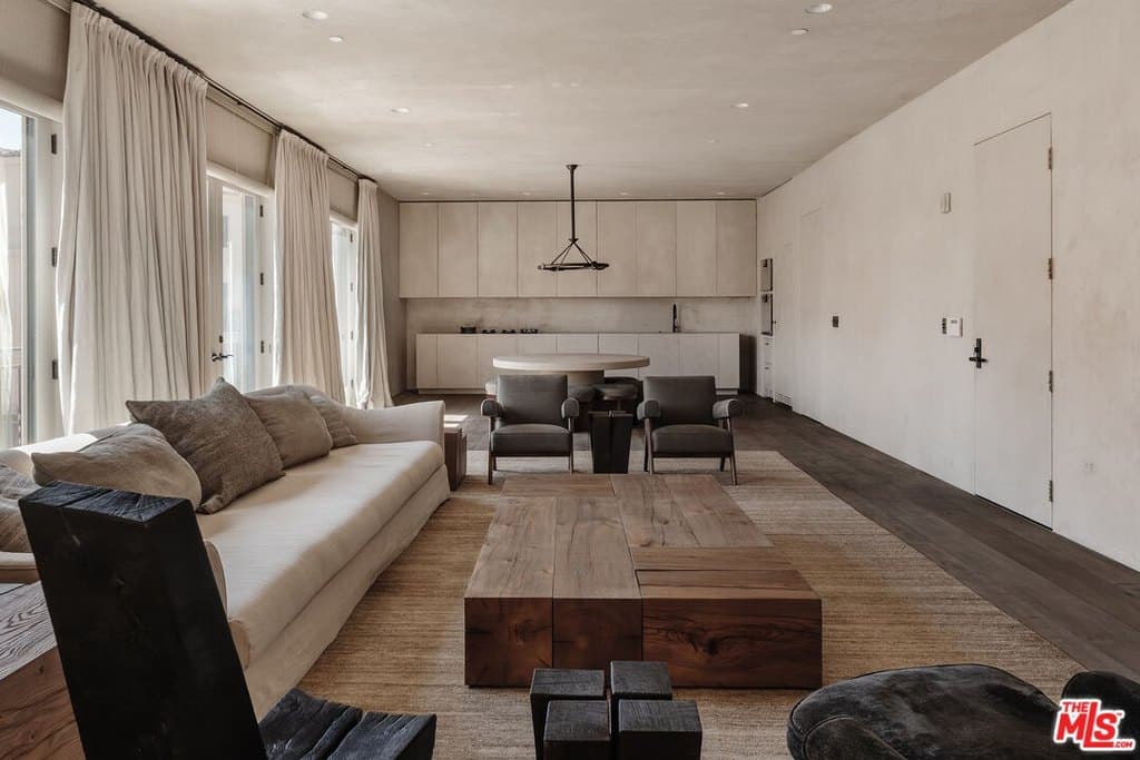 23500 Park Sorrento Unit C34, Calabasas