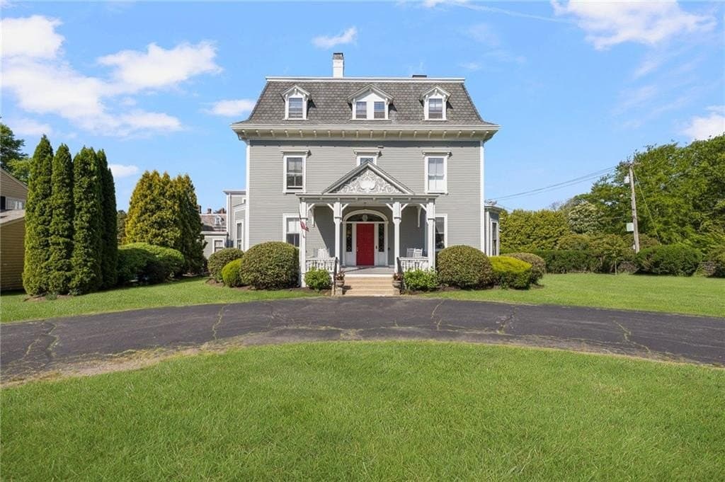 1 Red Cross Ave Apt 9, Newport