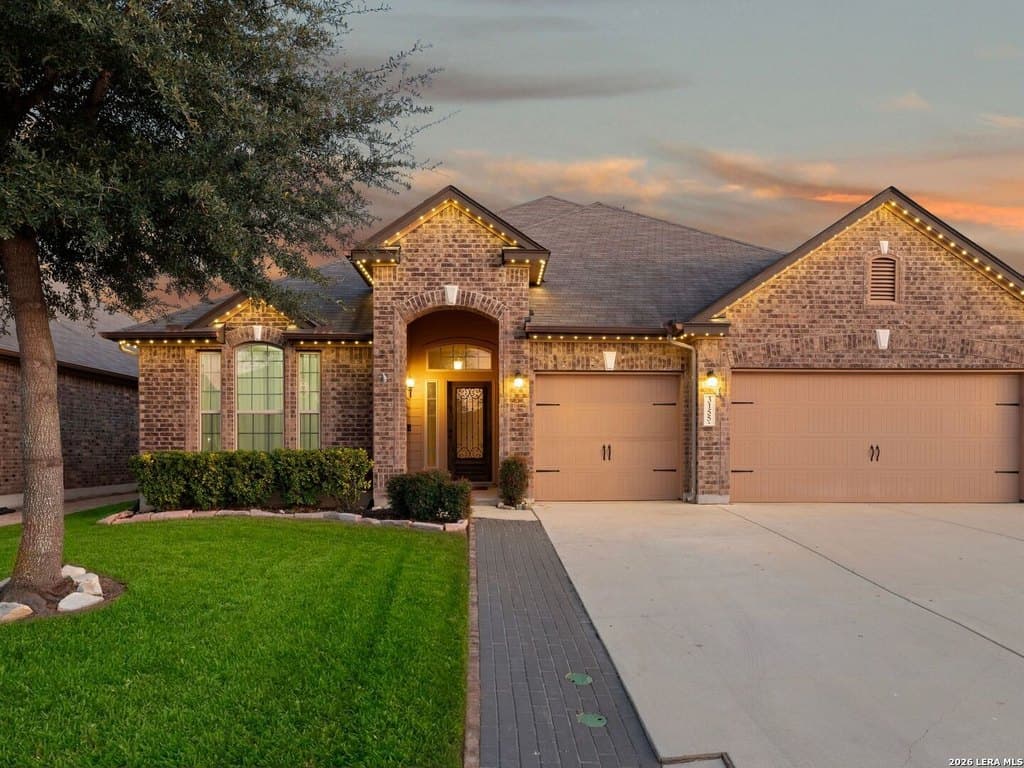 3155 Sunset Cv, New Braunfels